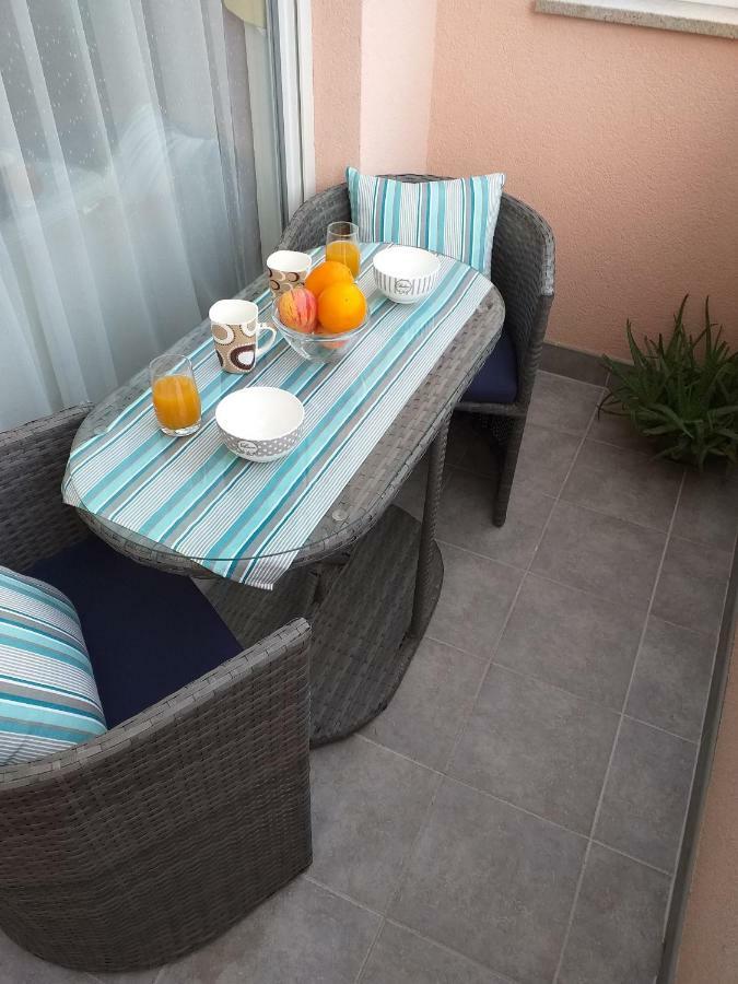 Apartman Jurilj มาคาร์สกา ภายนอก รูปภาพ