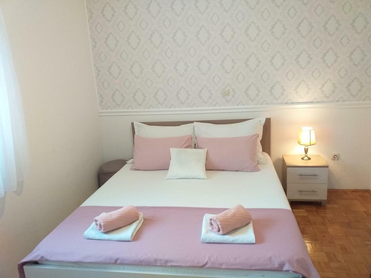 Apartman Jurilj มาคาร์สกา ภายนอก รูปภาพ