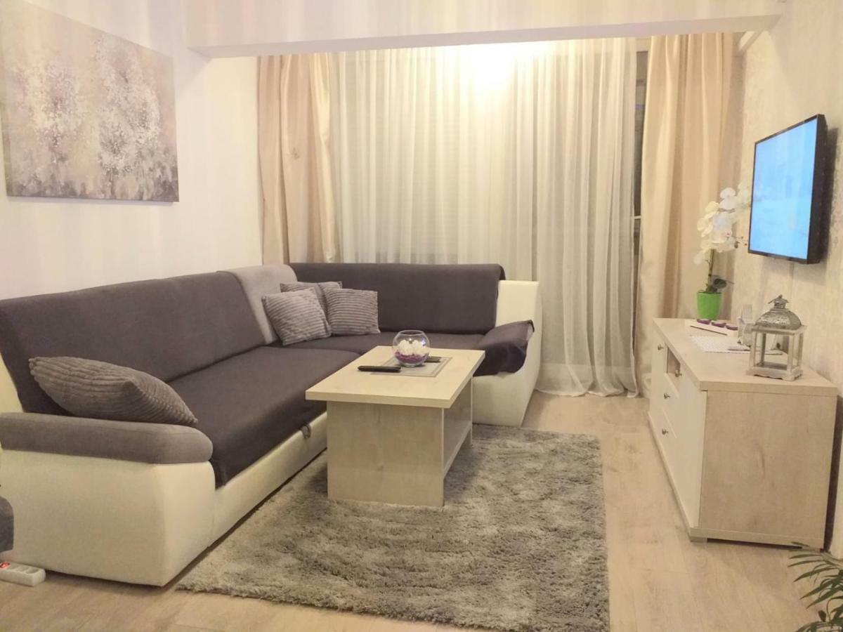 Apartman Jurilj มาคาร์สกา ภายนอก รูปภาพ